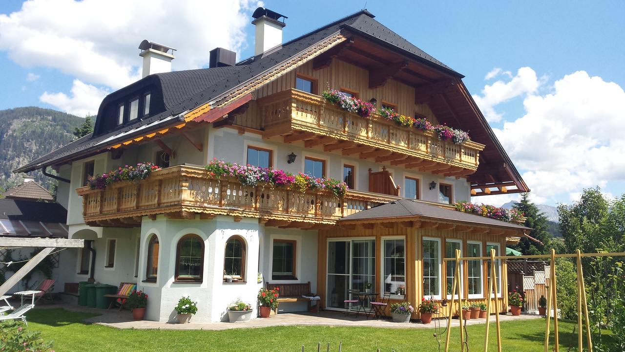 Ferienwohnungen Haus-Holzer Mauterndorf  Exterior photo